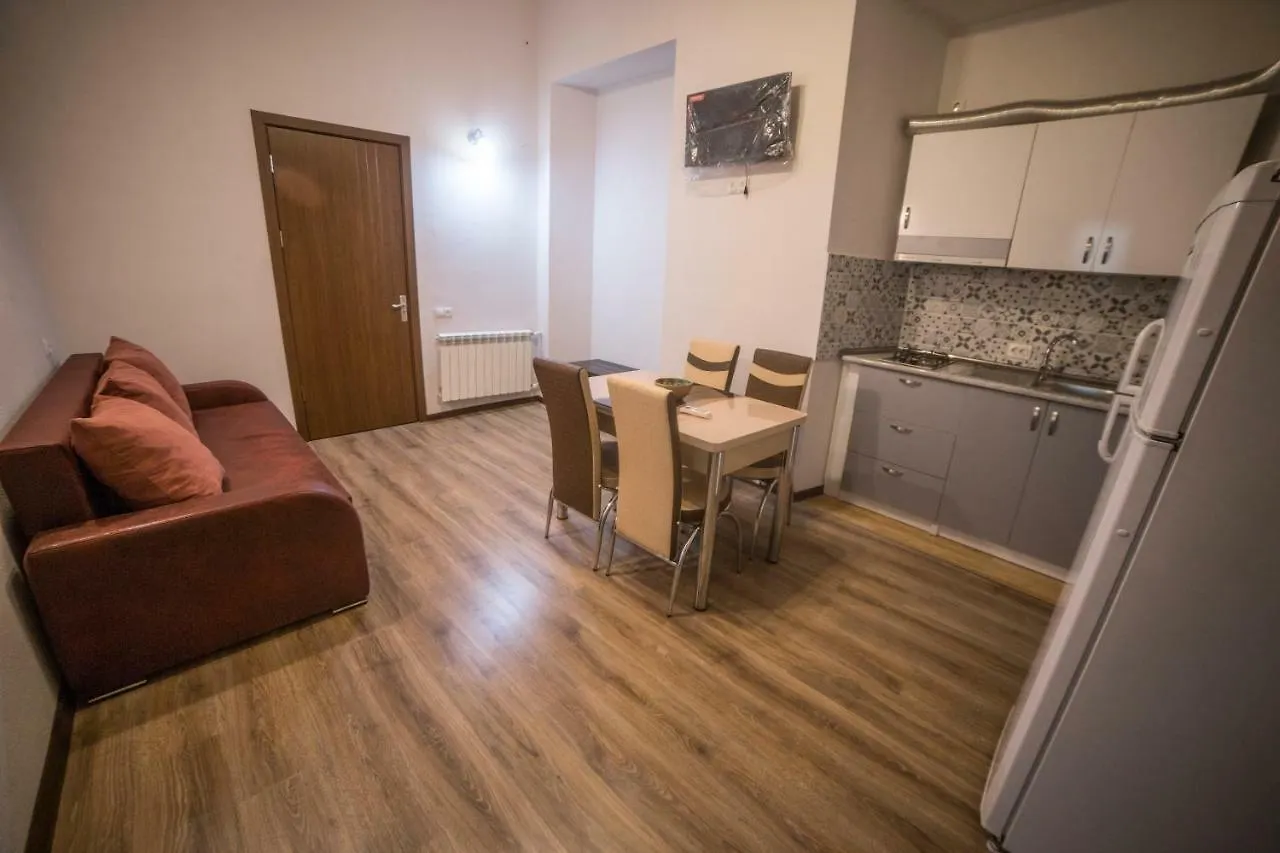 טביליסי Your Apartment In This City N2 0*,